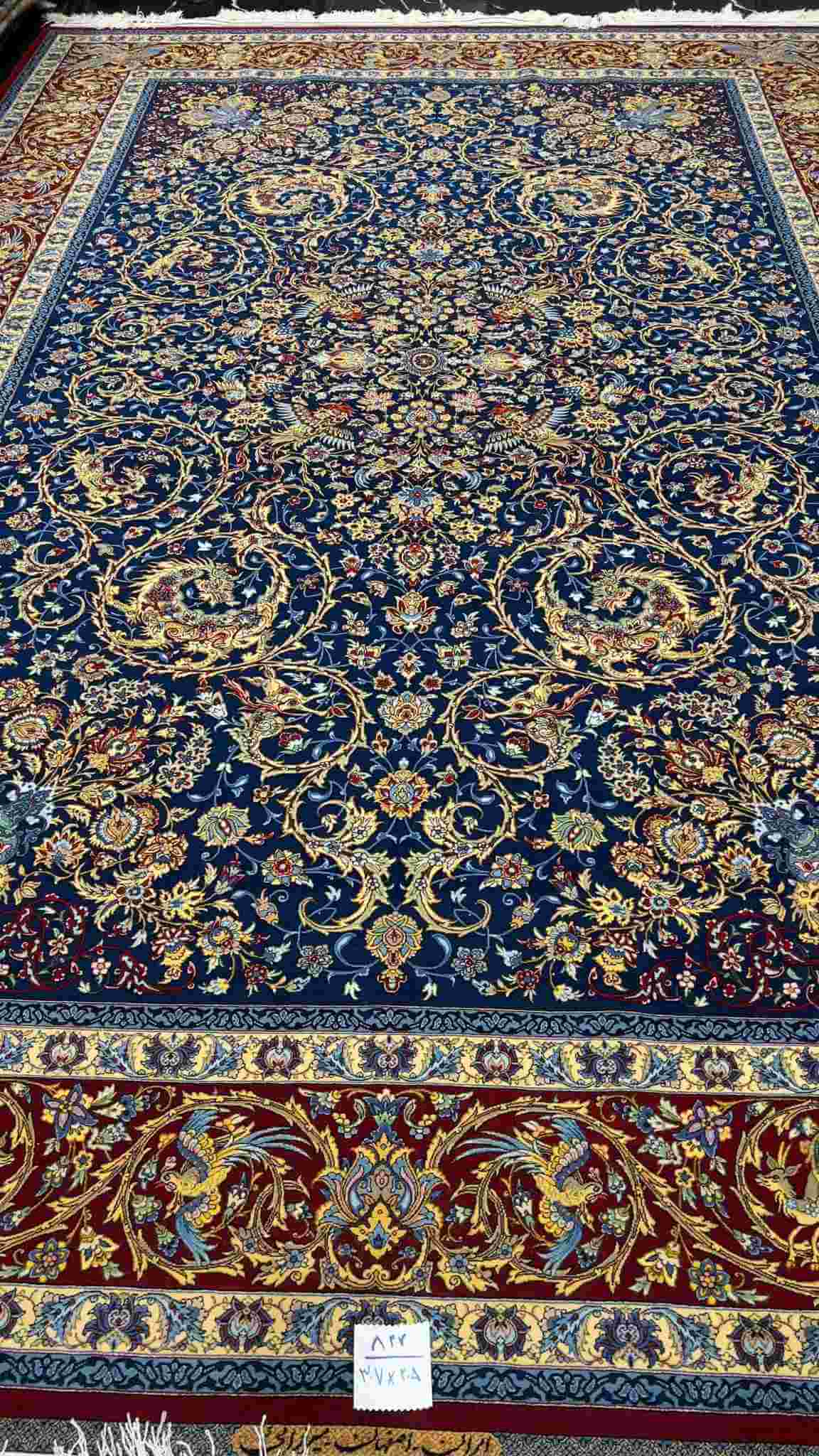 Luxury Large Area Wool Silk Rug – Persian rug with an exquisite blend of wool and silk, offering a unique handmade design from Isfahan, Iran.